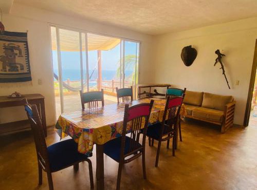 Macondo GuestHouse Beach
