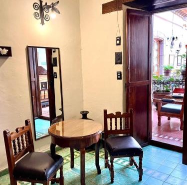 Hotel Los Escudos