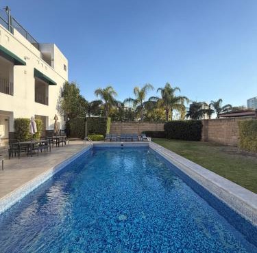 Departamento Penthouse en Juriquilla con alberca climatizada y terraza