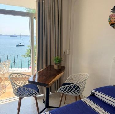 Frente al mar, comodo y familiar en Playasol Manzanillo