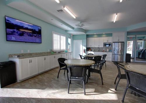 502 - Panoramic View to the East and South in New Smyrna Beach